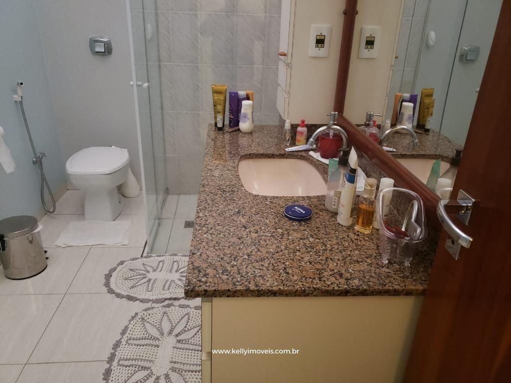 Casa à venda com 5 quartos, 232m² - Foto 12