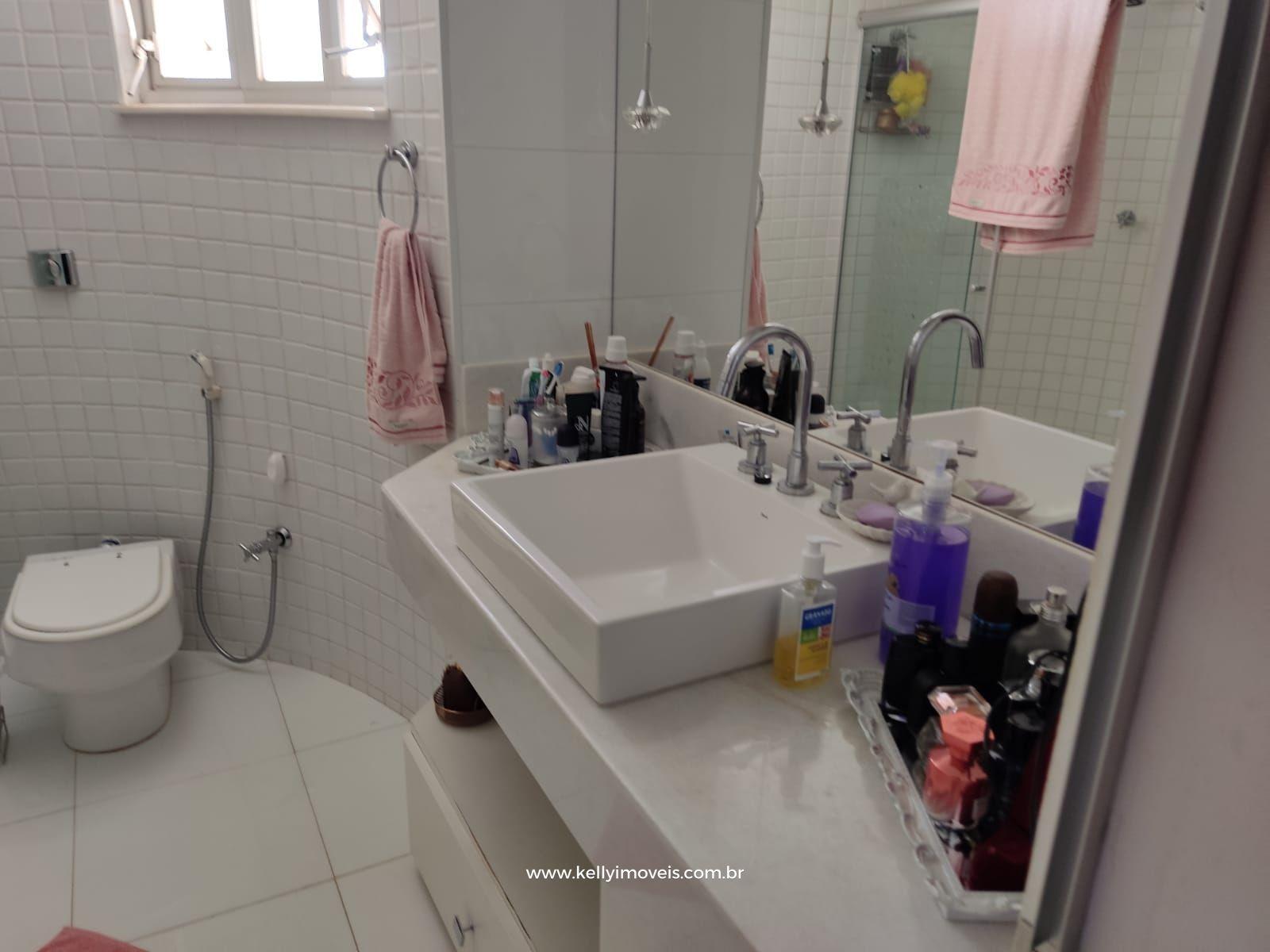 Apartamento à venda com 3 quartos, 216m² - Foto 11