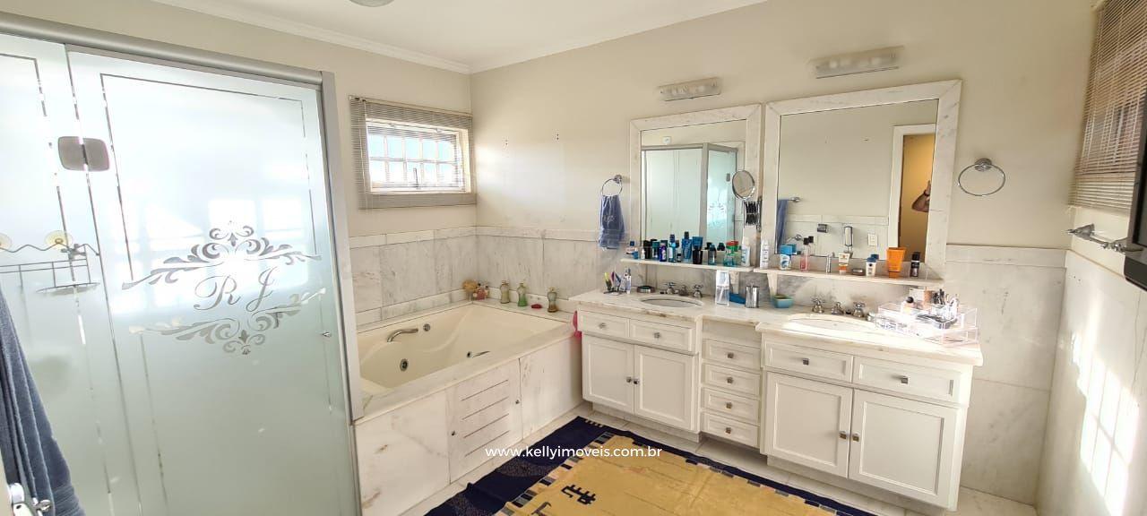 Casa de Condomínio para alugar com 4 quartos, 630m² - Foto 9