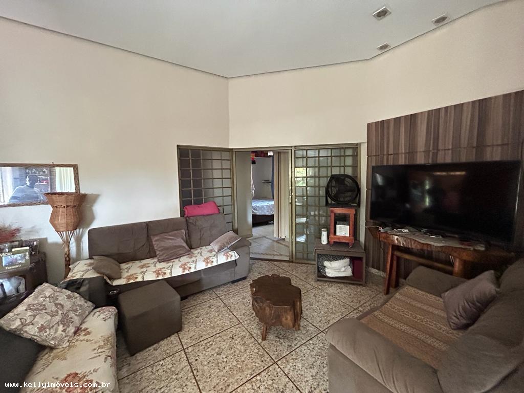 Chácara à venda com 4 quartos, 1314m² - Foto 17