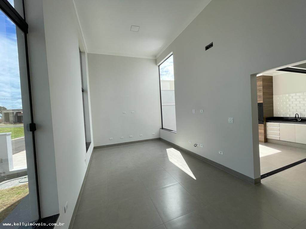Casa de Condomínio à venda com 3 quartos, 275m² - Foto 2