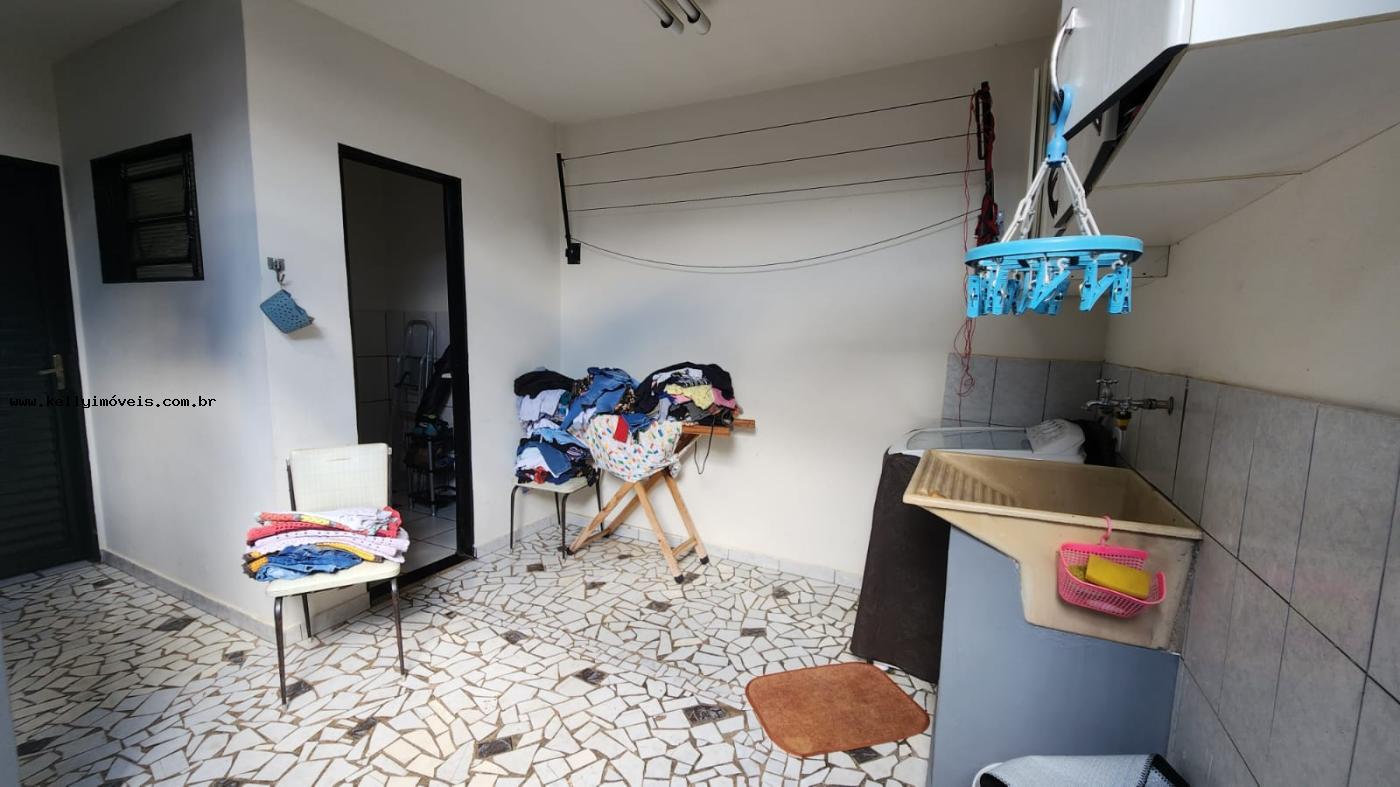Casa à venda com 3 quartos, 161m² - Foto 17