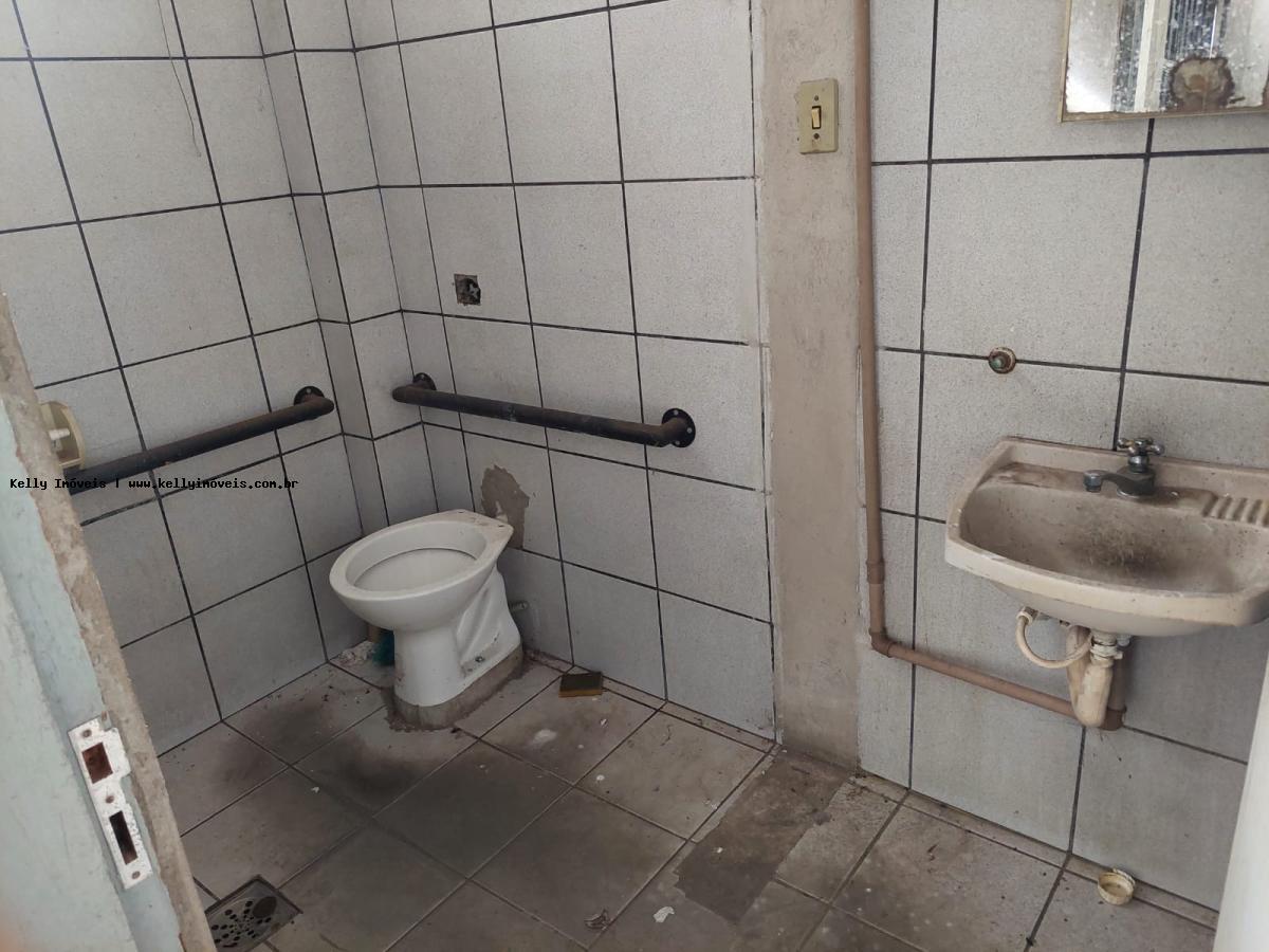 Prédio Inteiro - Foto 17