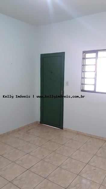 Casa à venda com 2 quartos, 87m² - Foto 3