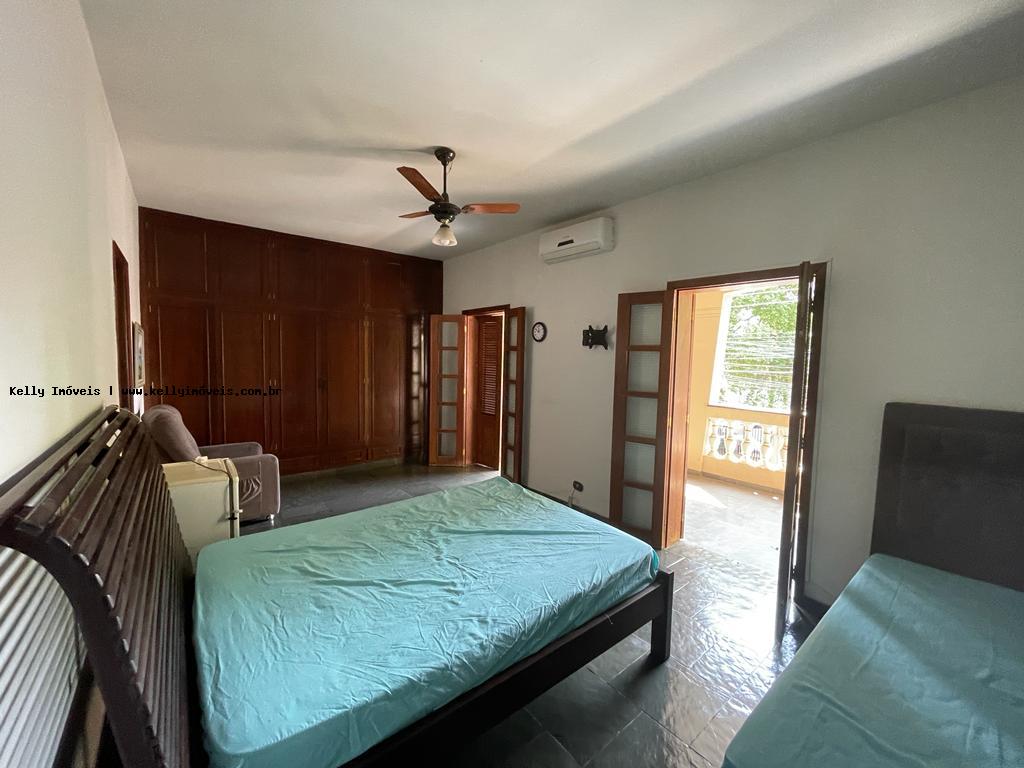 Casa à venda com 3 quartos, 161m² - Foto 11