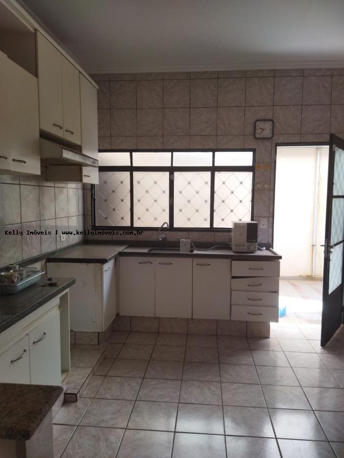 Casa, 3 quartos, 192 m² - Foto 9