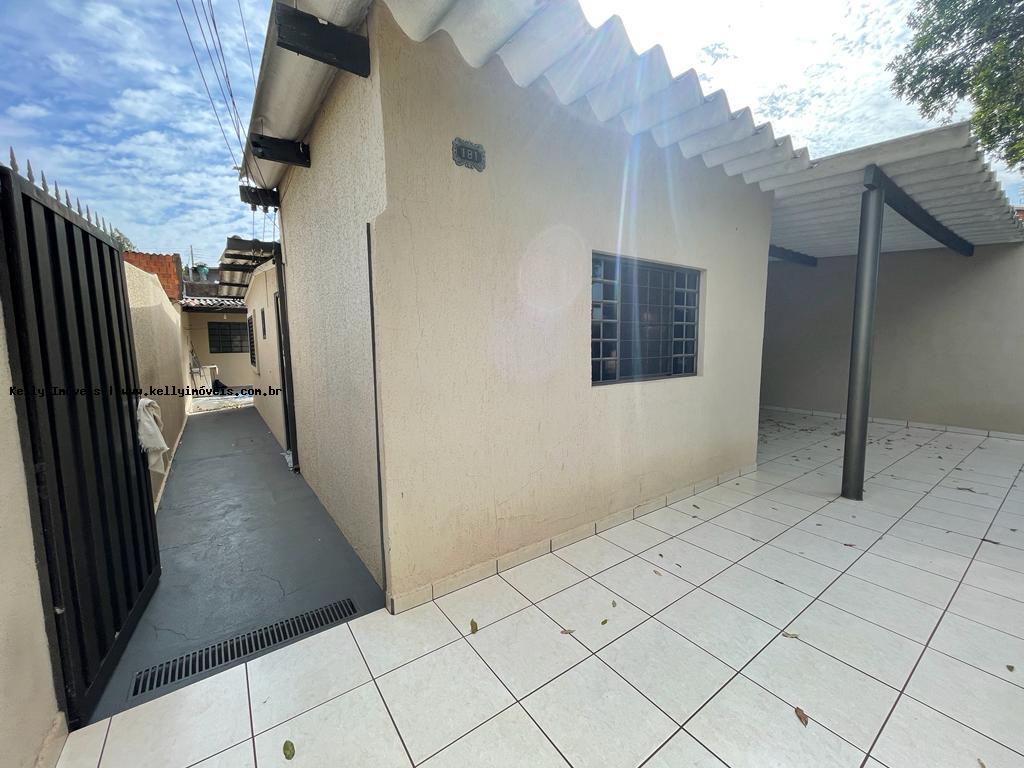 Casa à venda com 3 quartos, 117m² - Foto 3