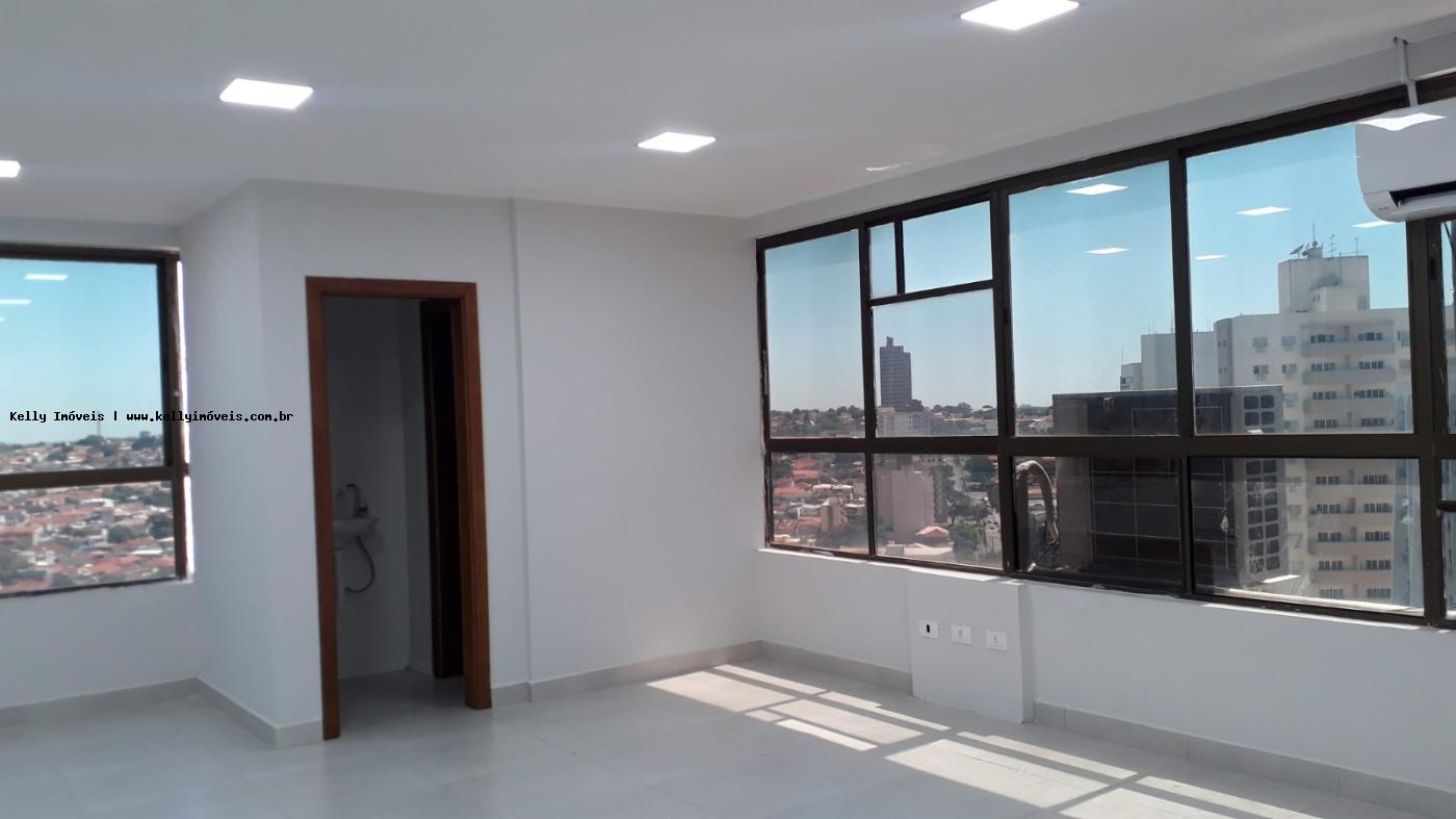 Sala-Conjunto, 197 m² - Foto 1