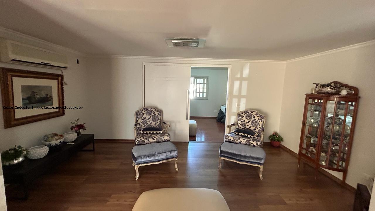 Casa de Condomínio para alugar com 4 quartos, 630m² - Foto 18