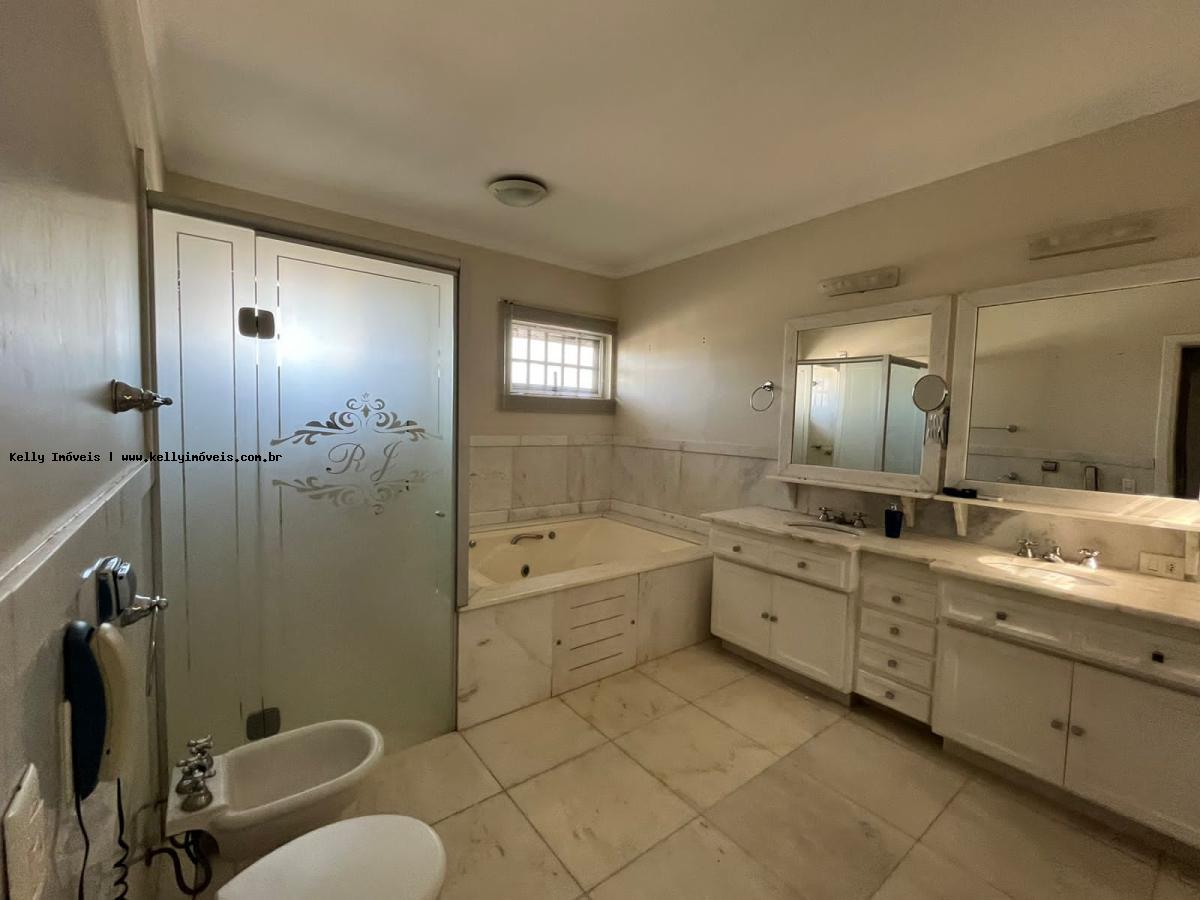 Casa de Condomínio para alugar com 4 quartos, 630m² - Foto 28