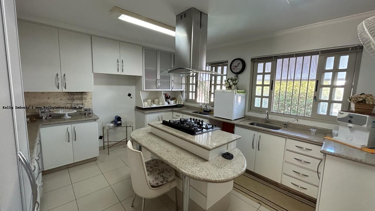 Casa de Condomínio para alugar com 4 quartos, 630m² - Foto 22
