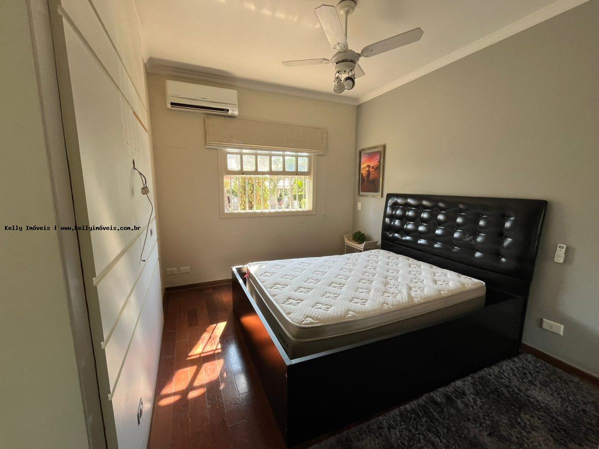 Casa de Condomínio para alugar com 4 quartos, 630m² - Foto 36