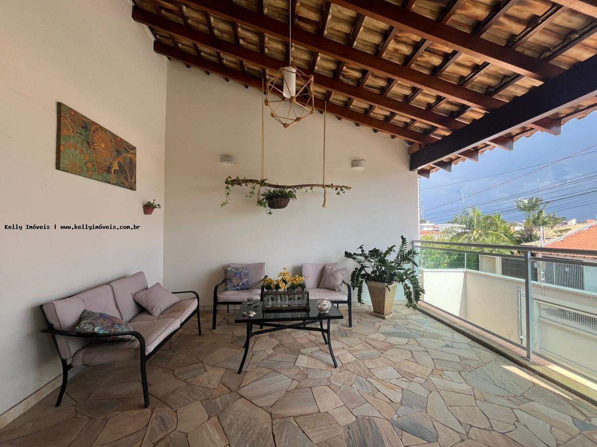 Casa, 4 quartos, 306 m² - Foto 3