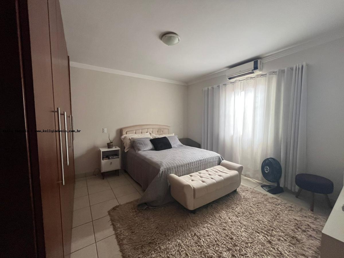 Casa, 4 quartos, 306 m² - Foto 15