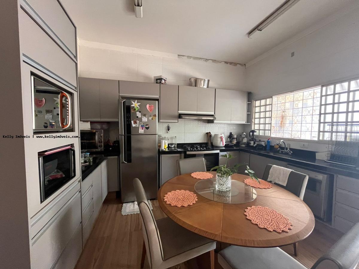 Casa, 4 quartos, 306 m² - Foto 19