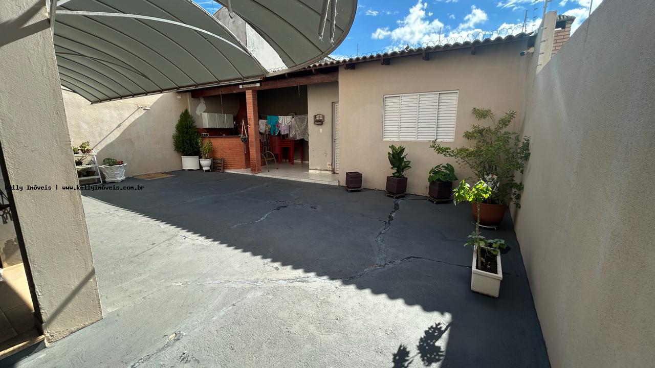 Casa, 3 quartos, 225 m² - Foto 15
