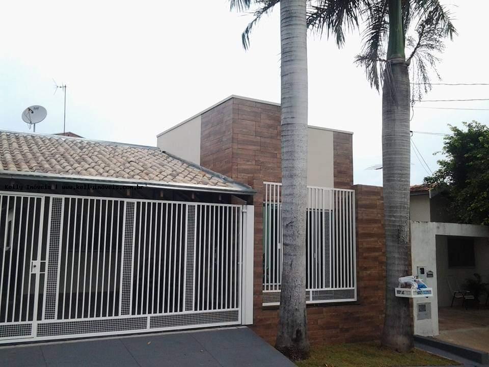 Casa, 3 quartos, 141 m² - Foto 2