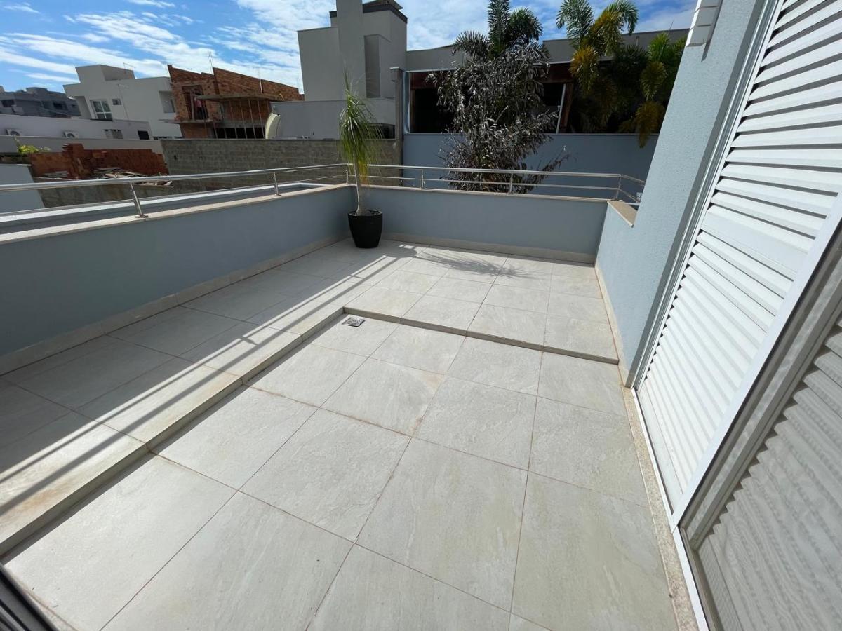 Casa de Condomínio à venda com 4 quartos, 262m² - Foto 26