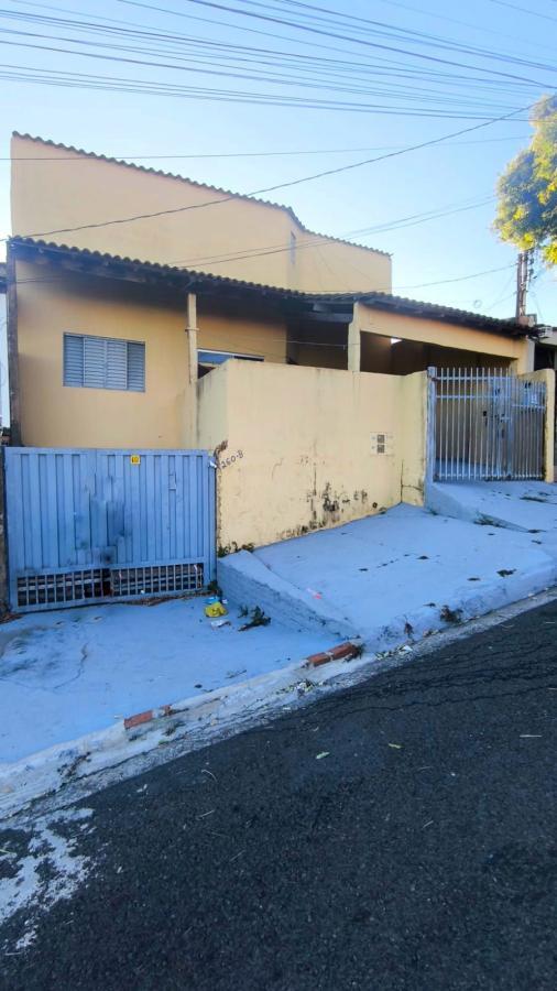 Casa, 5 quartos, 135 m² - Foto 1