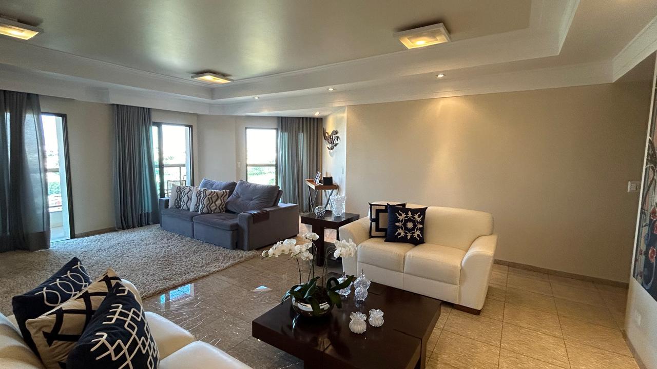Apartamento à venda com 3 quartos, 210m² - Foto 3