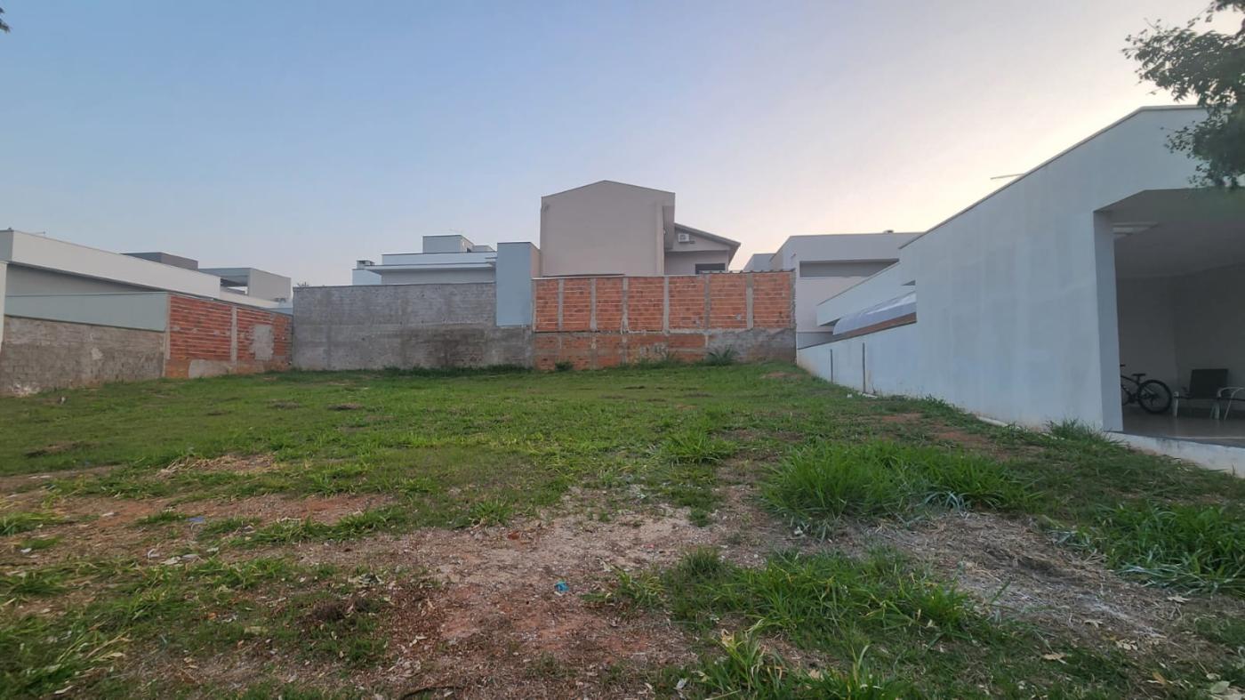 Terreno à venda, 240m² - Foto 2