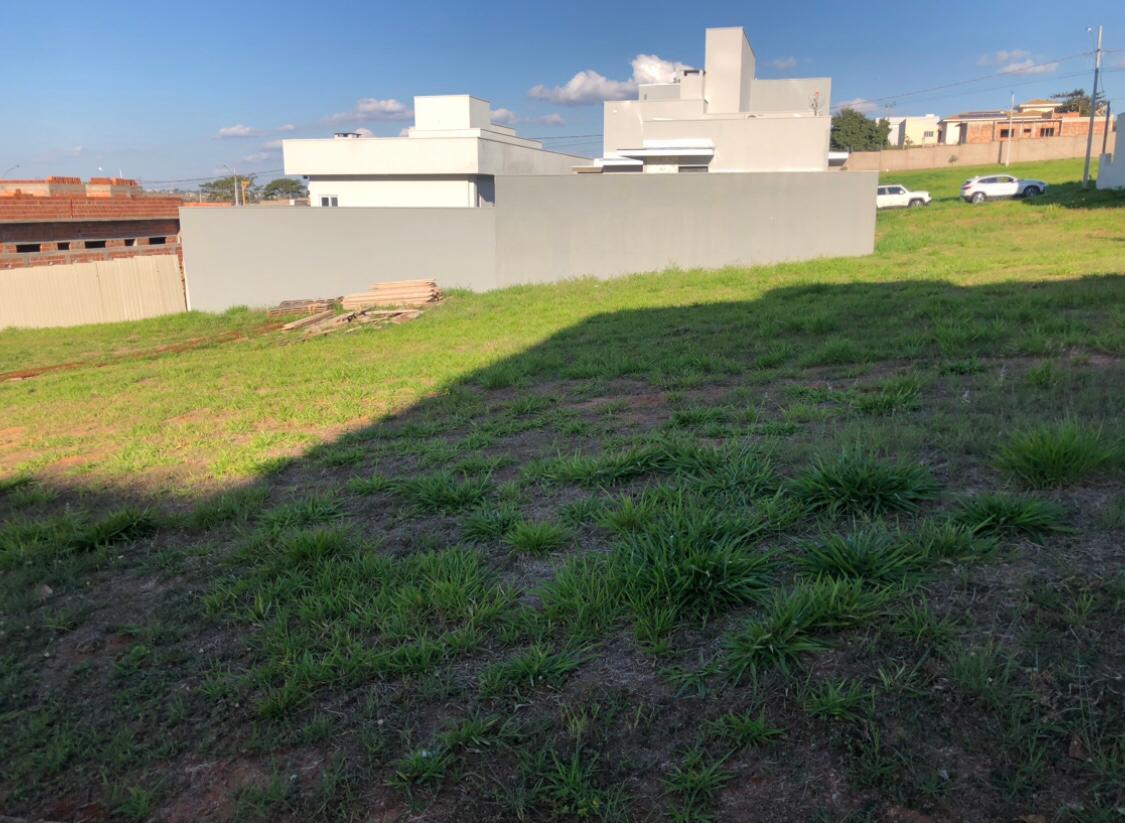 Terreno, 300 m² - Foto 1