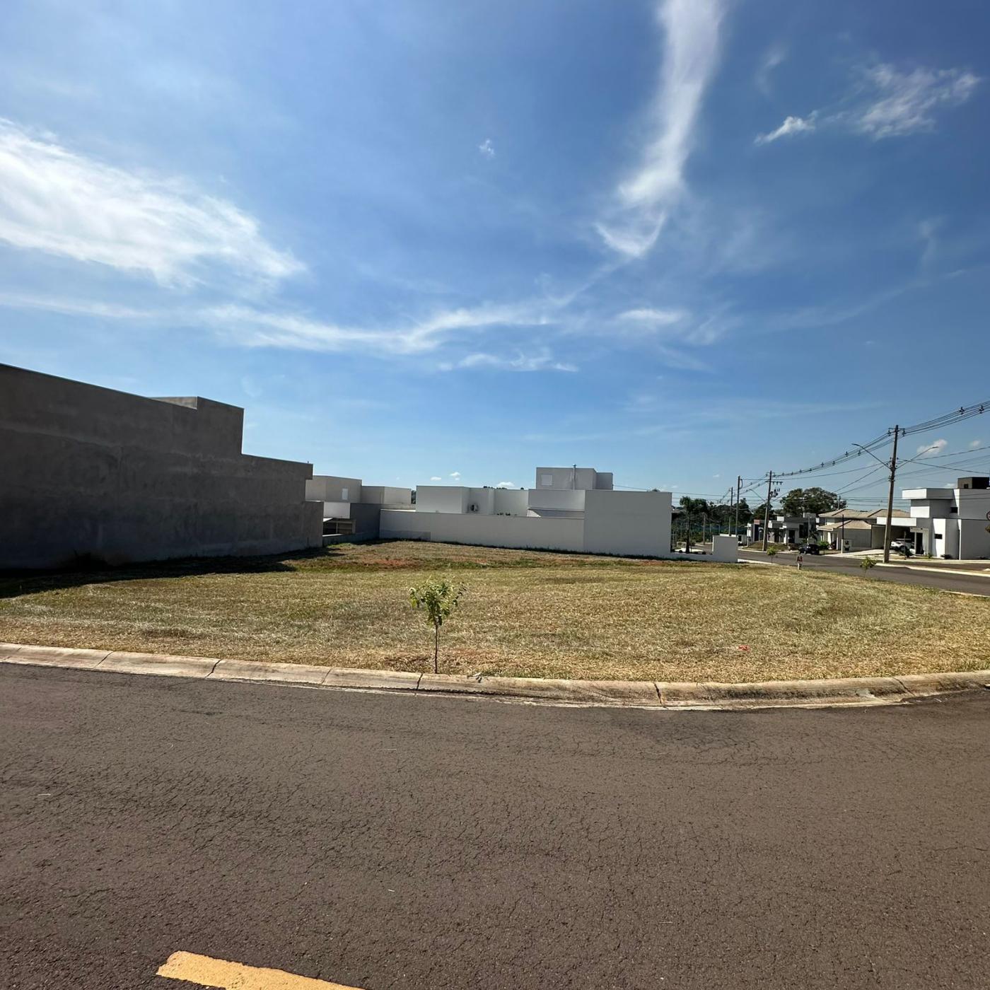 Terreno, 341 m² - Foto 1