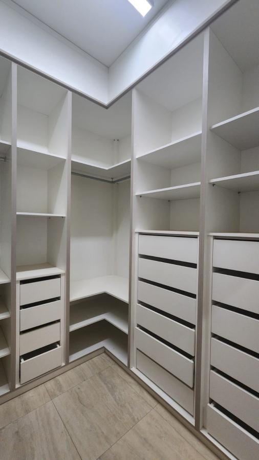 Casa de Condomínio à venda com 3 quartos, 240m² - Foto 24