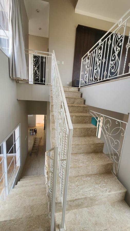Casa de Condomínio à venda com 3 quartos, 240m² - Foto 10
