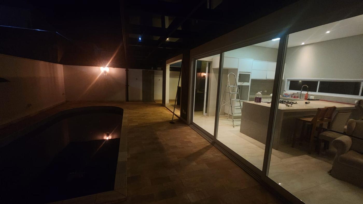 Casa de Condomínio à venda com 3 quartos, 240m² - Foto 33
