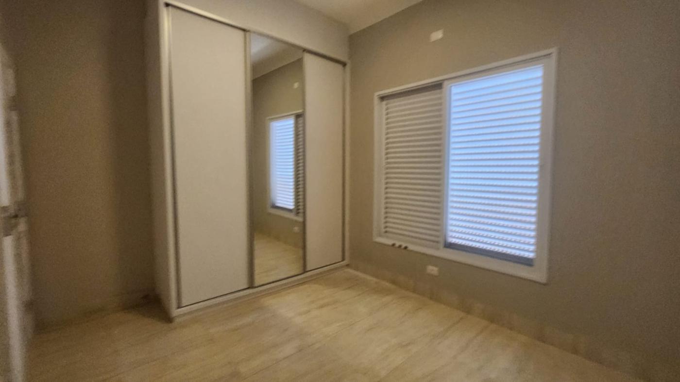 Casa de Condomínio para alugar com 3 quartos, 240m² - Foto 9