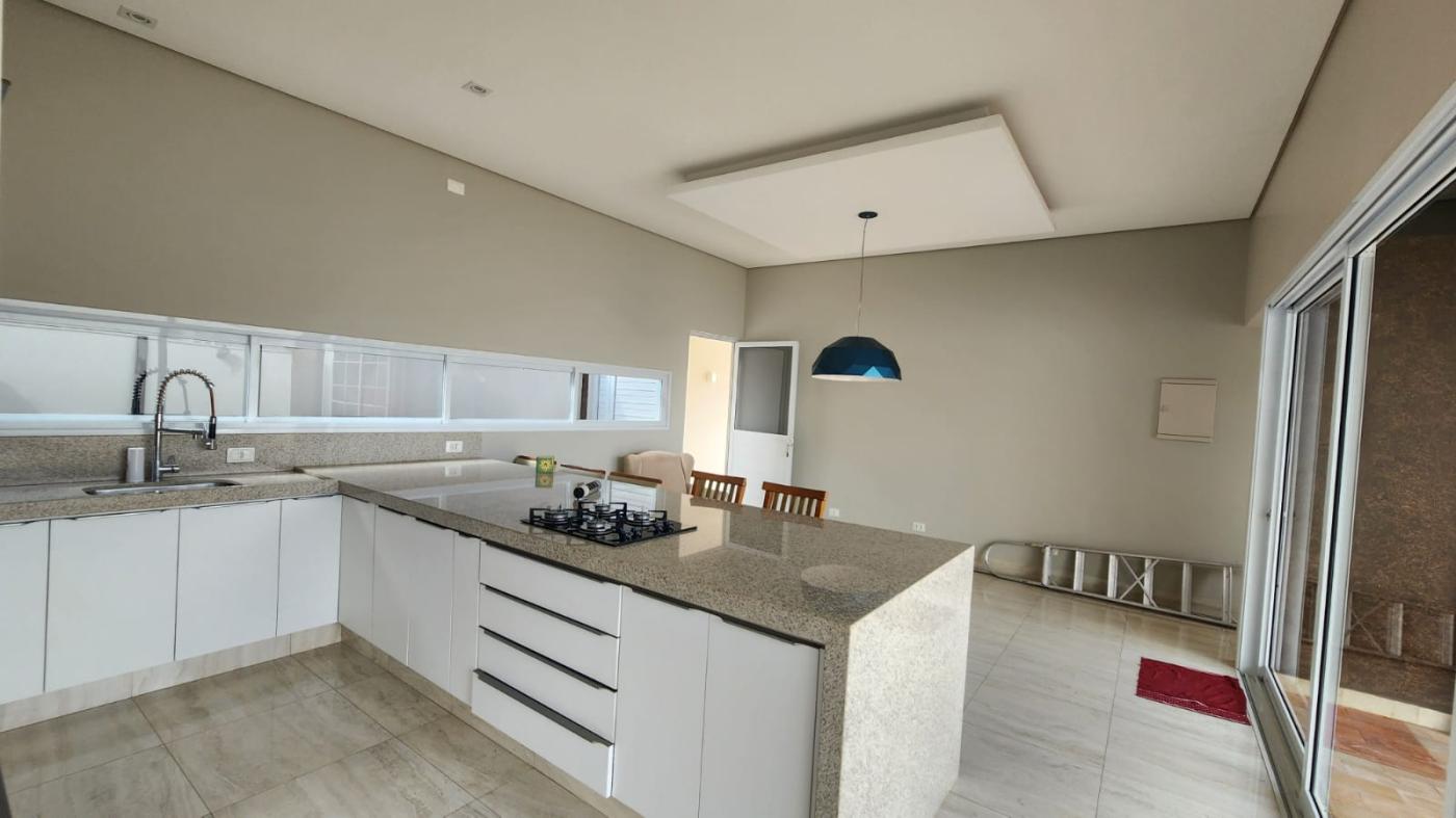 Casa de Condomínio à venda com 3 quartos, 240m² - Foto 6