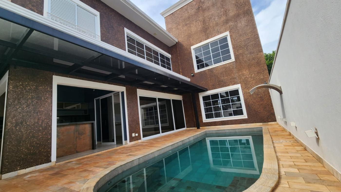 Casa de Condomínio à venda com 3 quartos, 240m² - Foto 4