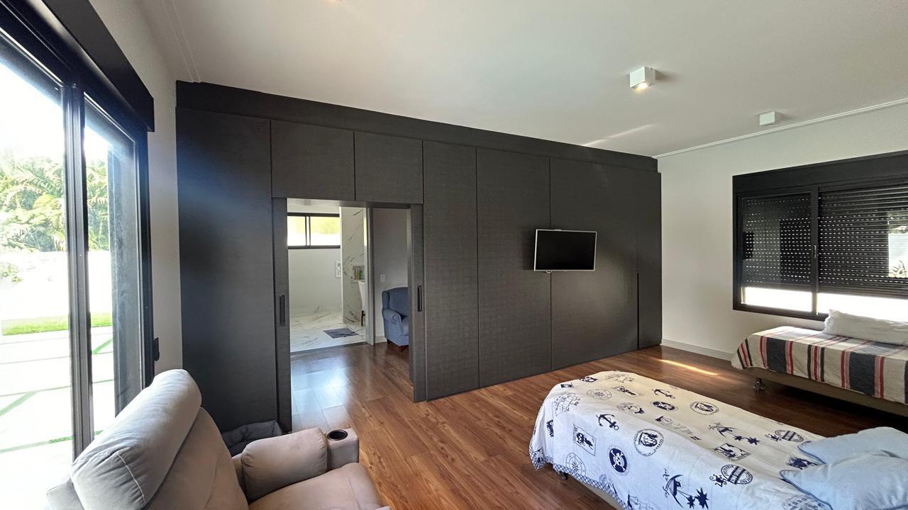 Casa de Condomínio à venda com 4 quartos, 300m² - Foto 12