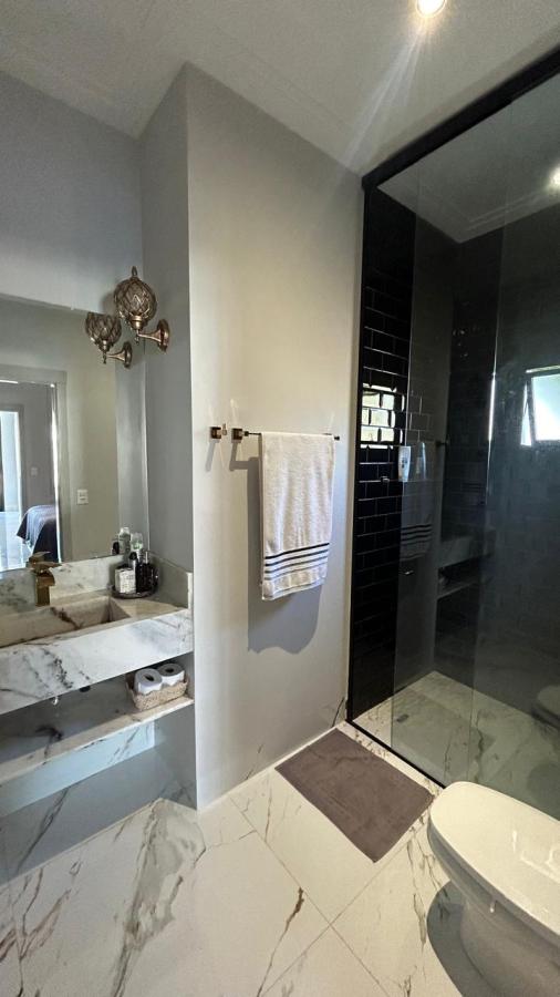 Casa de Condomínio à venda com 4 quartos, 300m² - Foto 23