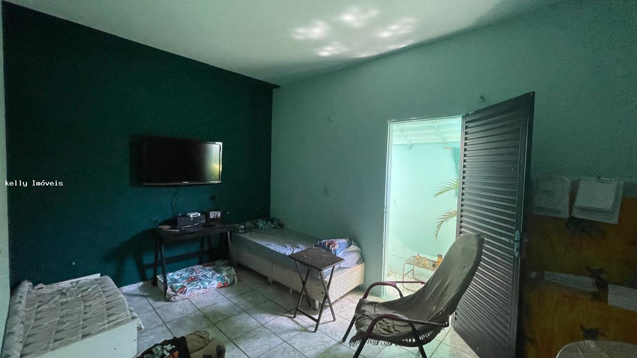 Casa à venda com 3 quartos, 252m² - Foto 9