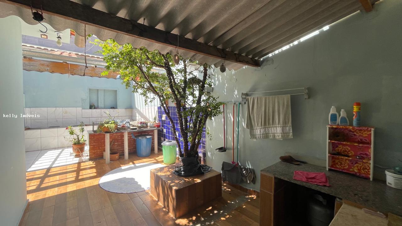 Casa à venda com 3 quartos, 252m² - Foto 13