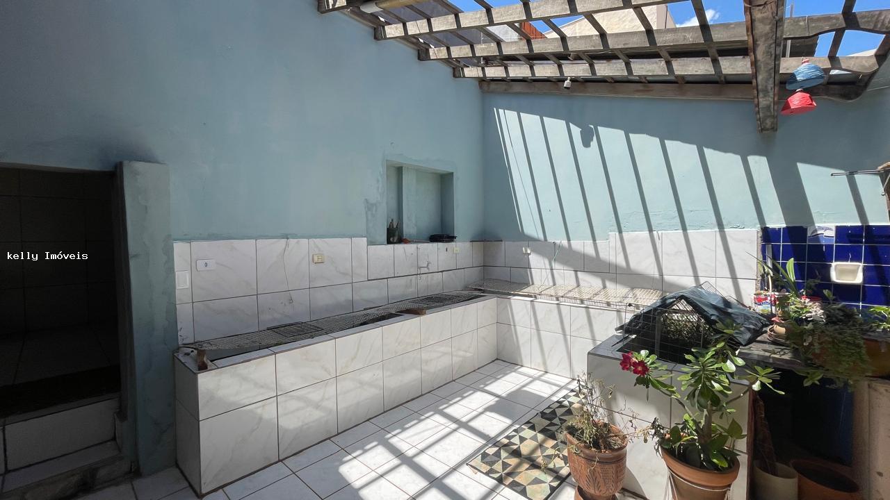 Casa à venda com 3 quartos, 252m² - Foto 16