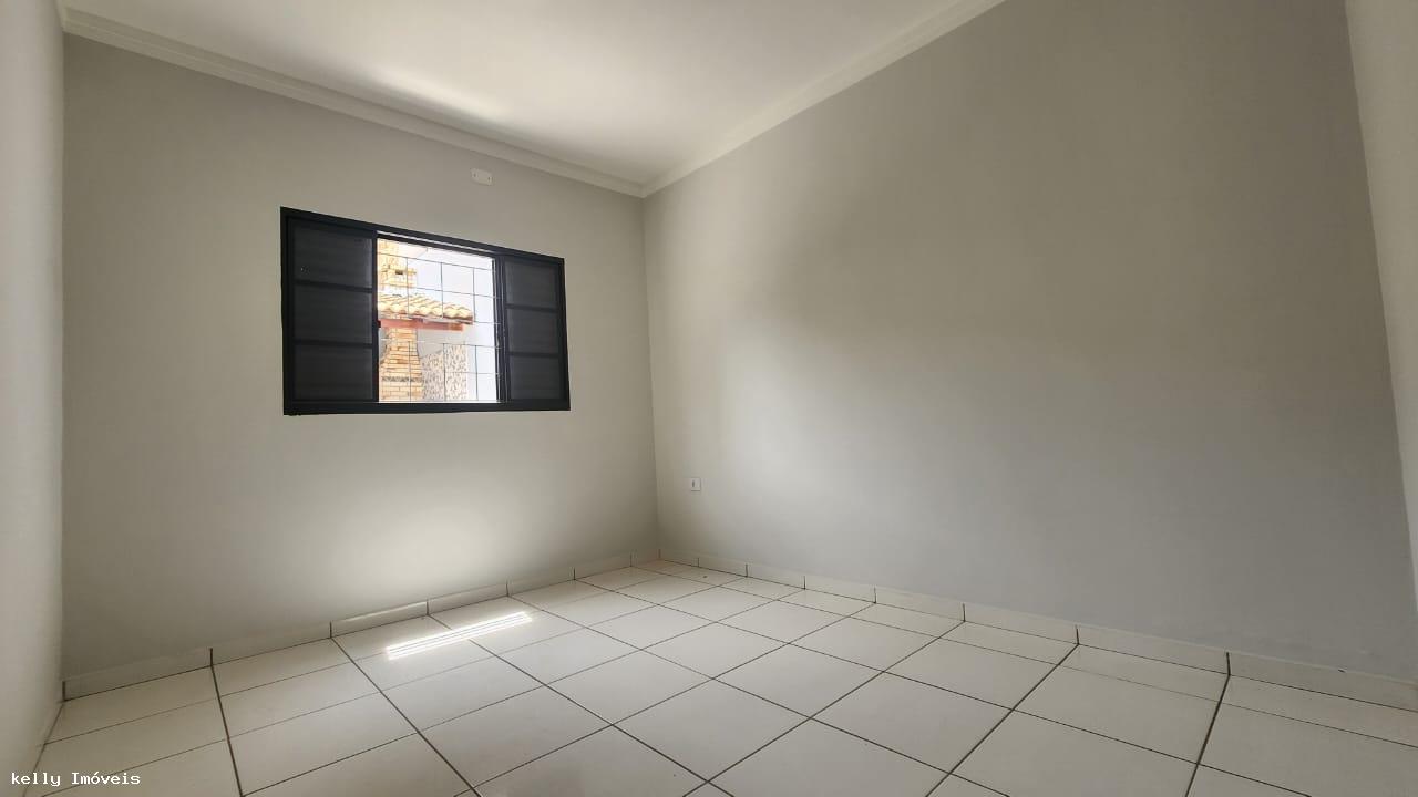 Casa à venda com 2 quartos, 126m² - Foto 8
