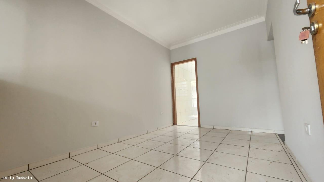 Casa à venda com 2 quartos, 126m² - Foto 3