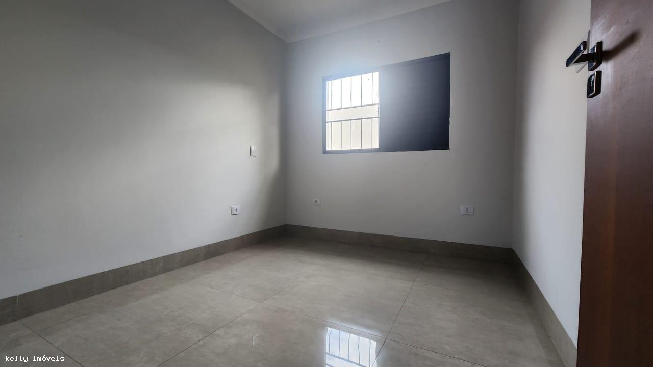 Casa à venda com 3 quartos, 150m² - Foto 9