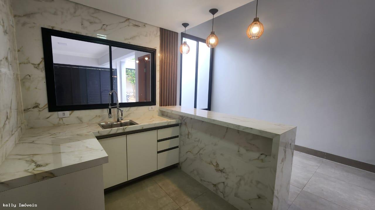 Casa à venda com 3 quartos, 150m² - Foto 7