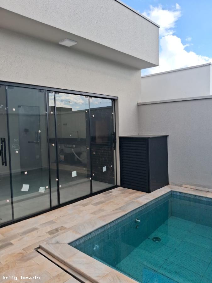 Casa de Condomínio à venda com 3 quartos, 140m² - Foto 2