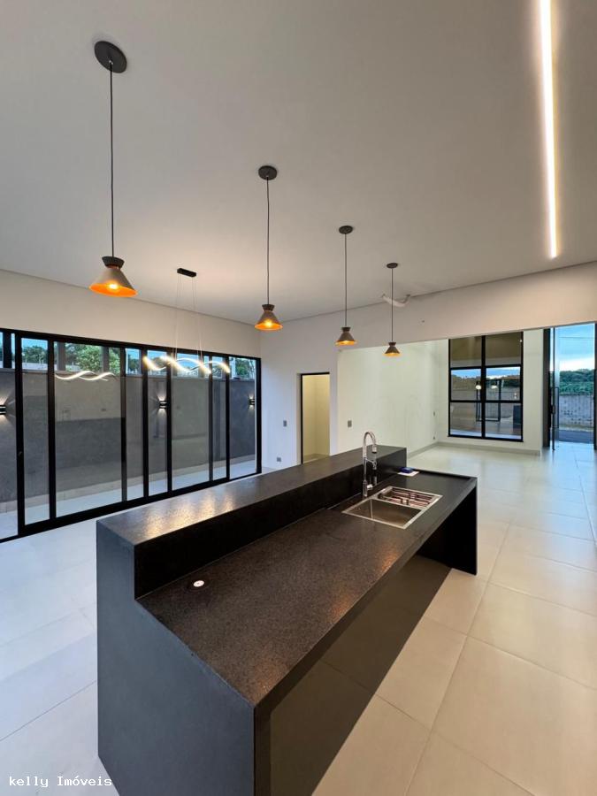 Casa de Condomínio à venda com 3 quartos, 194m² - Foto 27