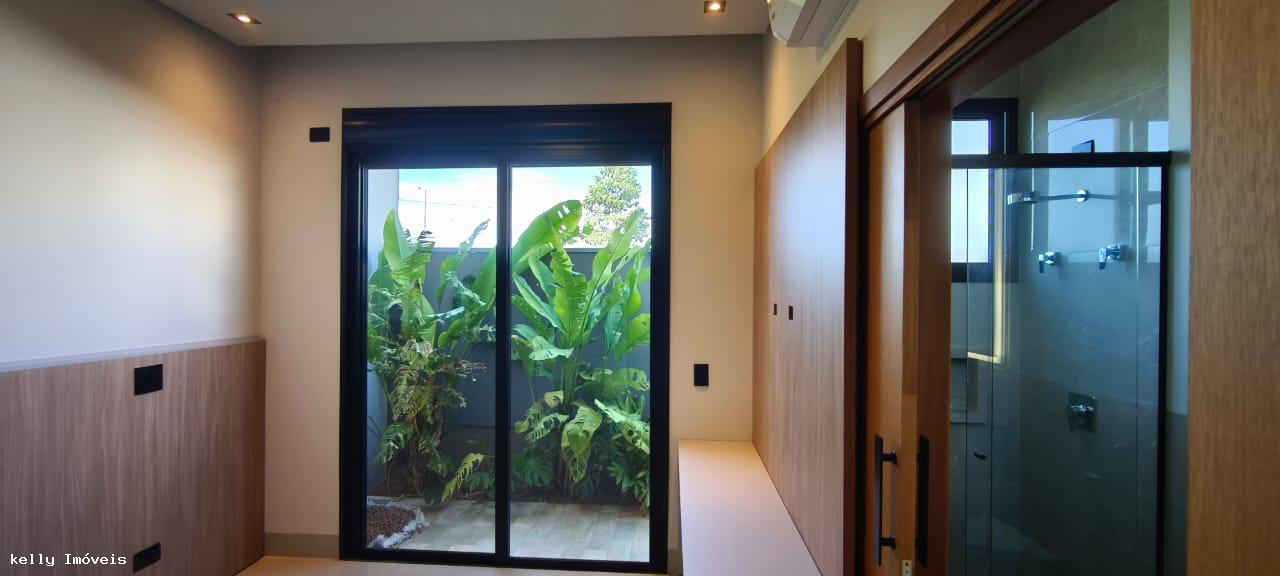 Casa de Condomínio à venda com 3 quartos, 391m² - Foto 2