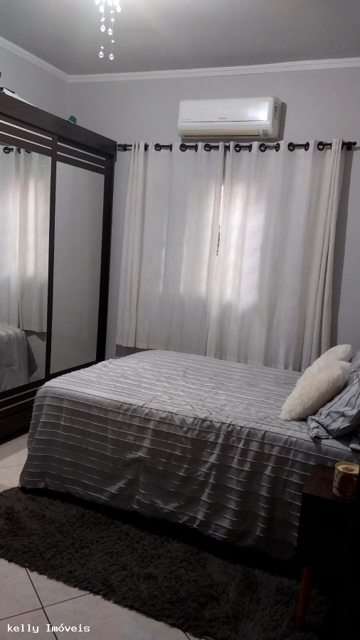 Casa à venda com 2 quartos, 128m² - Foto 14