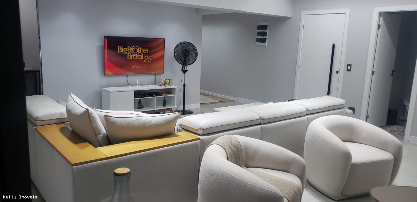Apartamento à venda com 4 quartos, 207m² - Foto 2