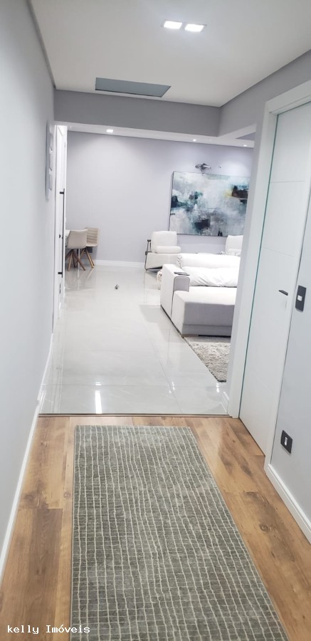 Apartamento à venda com 4 quartos, 207m² - Foto 1