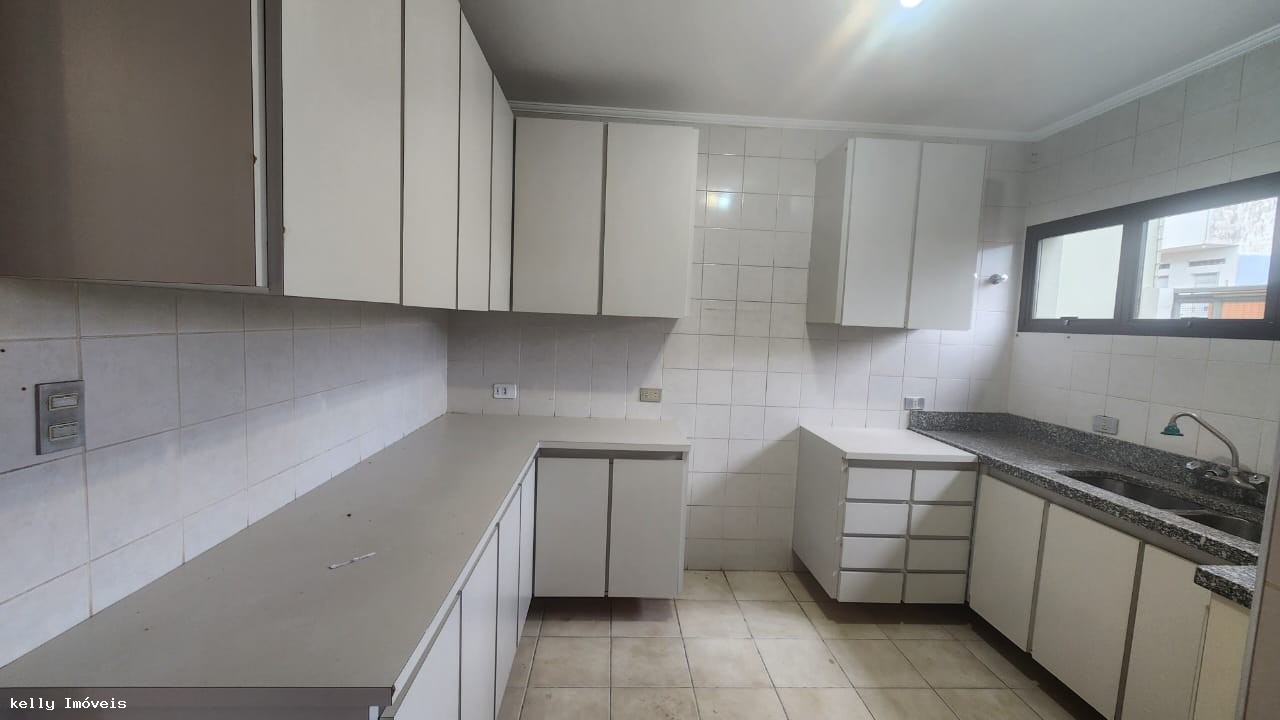 Casa, 3 quartos, 224 m² - Foto 8