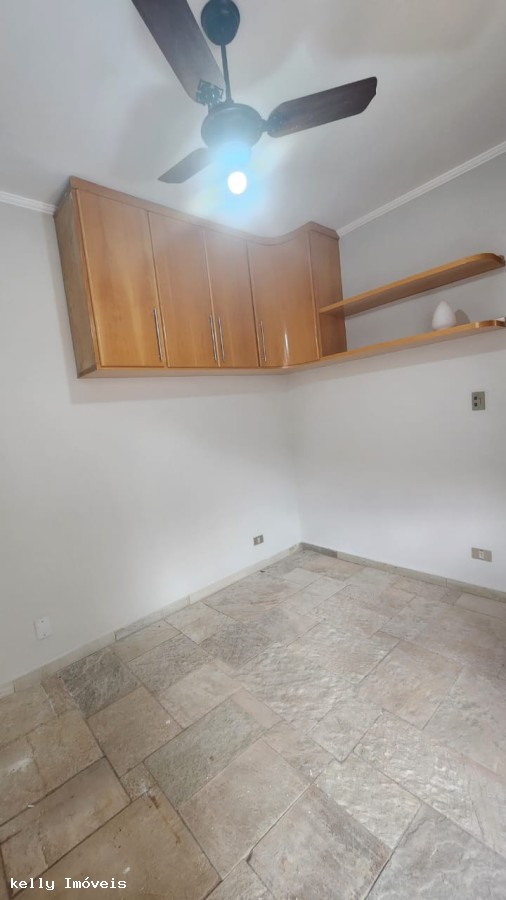 Casa, 3 quartos, 224 m² - Foto 13
